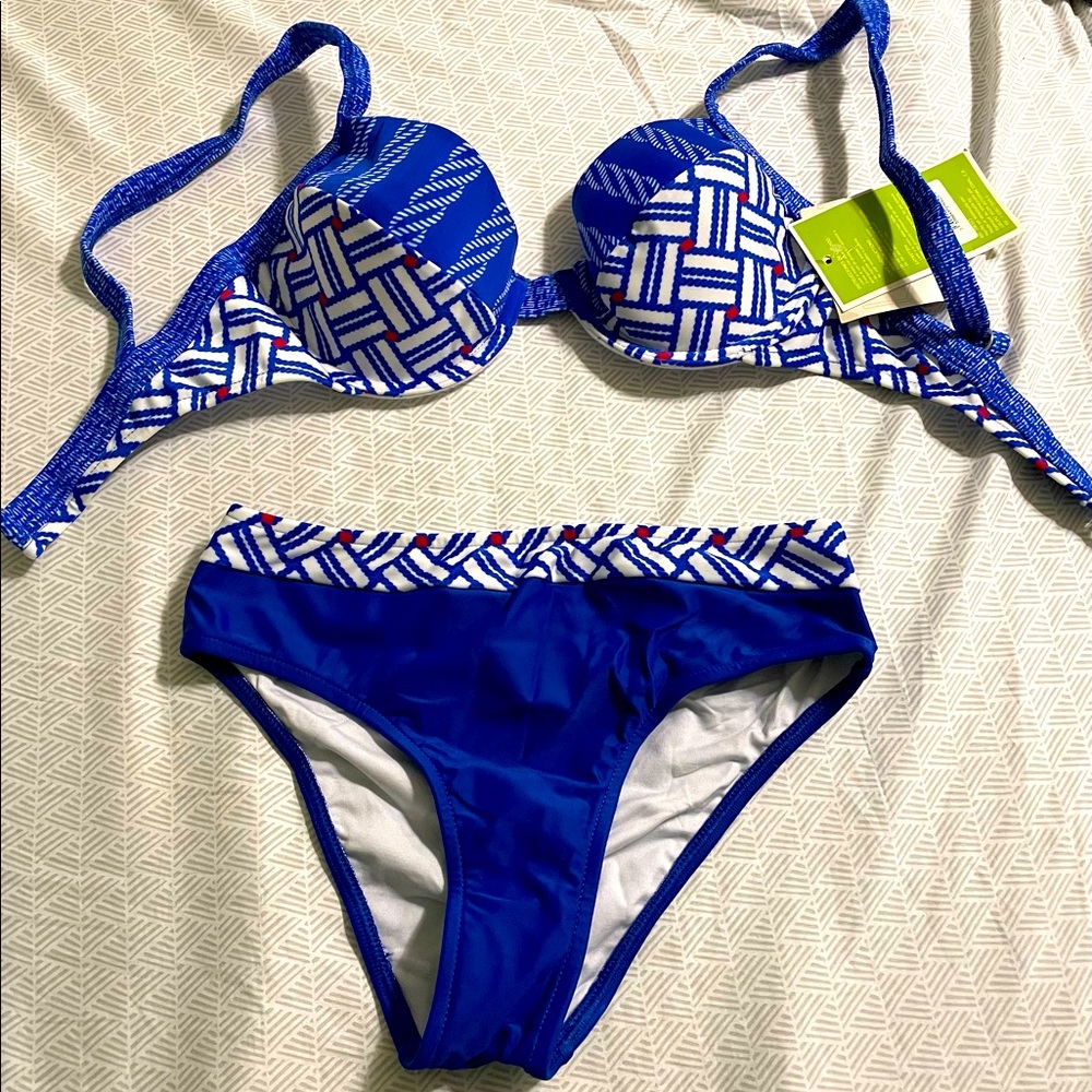 Bikini set NWT SIZE 6 and 8